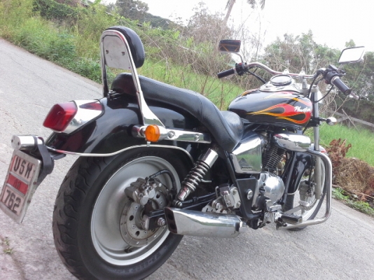 ขาย Honda Phantom 200cc.ปี46 รถมือเดียวใช้น้อยแค่ 20000 กว่าโล ภาษีหมดปี58.ชุดโอนครบ สีลายไฟสวยครับ กุณแจล่าง ยางเต็มหน้าหลัง ไฟติดครบ ศูนย์ดีรถไม่เคยชน ของแต่งตามรูป พร้อมใช้เลยครับผม ราคา 39500 บาท ดูรถได้ที่ อ.บ.ต บางบัวทอง จ.นนทบุรี พร้อมจัดส่งถึงหน้า