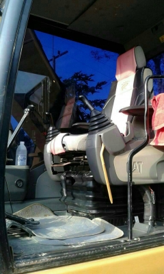 CAT320D รถสวยมาก 7611ชม.  เอกสารอินวอยล์....