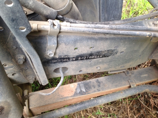 ขาย 6 ล้อ NKR-110 ห้าง ปี 40 ยาว 4.30m. ขาย 6 ล้อ NKR-110 ห้าง ปี 40 ยาว 4.30m.