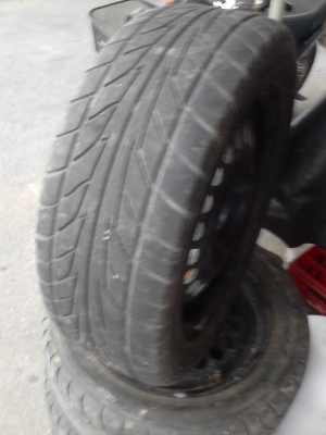 กะทะล้อ 4 รู 100 มม. ขอบ 15 พร้อมยาง 195/55R15  NITTO NT555 extreme  ติดต่อ.081-427-3941