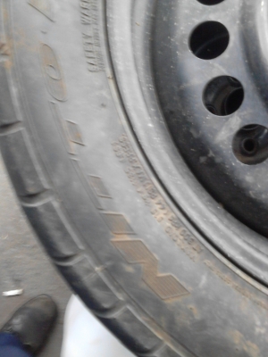 กะทะล้อ 4 รู 100 มม. ขอบ 15 พร้อมยาง 195/55R15  NITTO NT555 extreme  ติดต่อ.081-427-3941