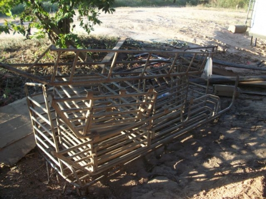 ขายหลังคาแสตนเลส+เสริมข้างไว้เก็บของหรืออุปกรณ์ ครบชุด สภาพสวยพร้อมใช้ ราคาถูก