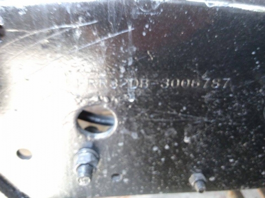 545000 เลิกกิจการก่อสร้าง npr 4bd1 และยังมีรุ่นนี้อีกคันรถหลวง รอเอกสารมา5ปีแล้วก็จะขายเหมือนกัน รุ่นยอดนิยม115แรง ดั้ม คัสซีสวย เครื่องแน่นๆภายในสวยครบ