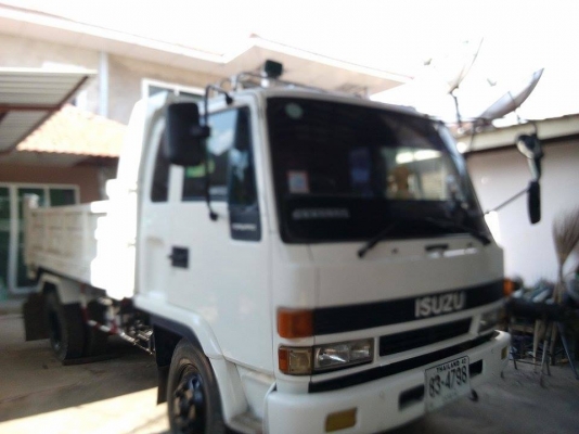 545000 เลิกกิจการก่อสร้าง npr 4bd1 และยังมีรุ่นนี้อีกคันรถหลวง รอเอกสารมา5ปีแล้วก็จะขายเหมือนกัน รุ่นยอดนิยม115แรง ดั้ม คัสซีสวย เครื่องแน่นๆภายในสวยครบ