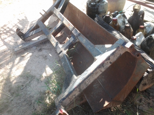 ขายตามสภาพรถไถ26แรงคูโบต้าโฟวินเครื่องดีมีแต่ตัวรถลดเหลือ75000บาท ขายตามสภาพรถไถ26แรงคูโบต้าโฟวินเครื่องดีมีแต่ตัวรถลดเหลือ75000บาท