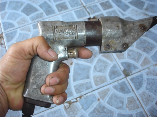 ขายกรรไกรตัดเหล็กแผ่น เหล็กบาง สังกะสียี่ห้อ RODAC แบบใช้ลม