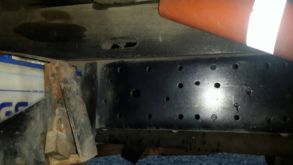 หกล้อ อีซูซุ NPR-120 ฝาขาว ยาว5เมตร สภาพดีสวยๆพร้อมใช้งาน ทะเบียนพร้อนโอน  เจ้าขอขับใช้เองครับ