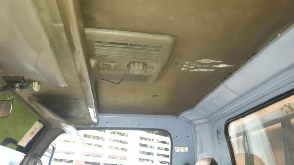 หกล้อ อีซูซุ NPR-120 ฝาขาว ยาว5เมตร สภาพดีสวยๆพร้อมใช้งาน ทะเบียนพร้อนโอน  เจ้าขอขับใช้เองครับ