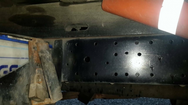 หกล้อ อีซูซุ NPR-120 ฝาขาว ยาว5เมตร สภาพดีสวยๆพร้อมใช้งาน ทะเบียนพร้อนโอน  เจ้าขอขับใช้เองครับ