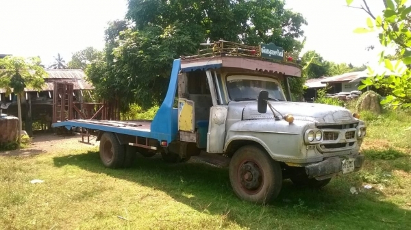 ขายเทนเลอร์ 6 ล้อหัวยาว คัสซีสวยตลอดเส้น เครื่อง DA640 140 แรงม้า เฟืองท้าย FUSO เบรคลมดัน หางพับไฮดรอริค ทะเบียนพร้อมโอน ราคาคุยกันได้ครับ