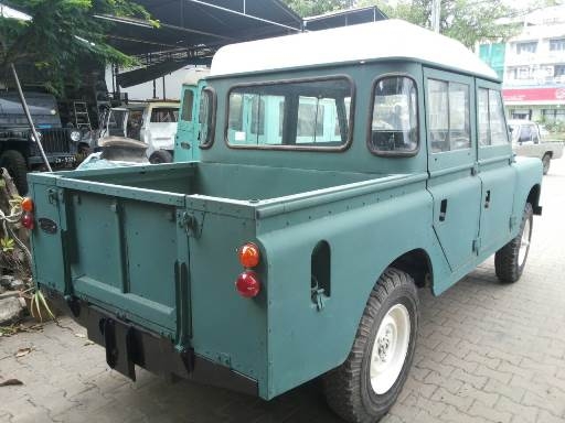 ขายแลนด์โรเวอร์ 4 ประตู กระบะ ปะผุทำสีครบแล้ว ไม่มีเครื่อง ไม่มีทะเบียน สวย หายาก ขายแลนด์โรเวอร์ 4 ประตู กระบะ ปะผุทำสีครบแล้ว ไม่มีเครื่อง ไม่มีทะเบียน สวย หายาก