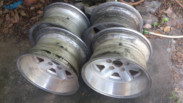 > ล้อ 15" หกก้าน 5 รู 114 สำหรับTOYOTA > ล้อ 15" หกก้าน 5 รู 114 สำหรับTOYOTA