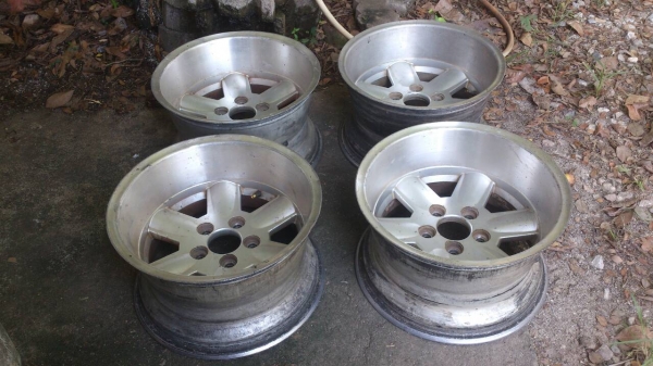 > ล้อ 15" หกก้าน 5 รู 114 สำหรับTOYOTA > ล้อ 15" หกก้าน 5 รู 114 สำหรับTOYOTA