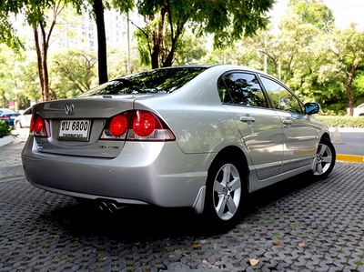 **ขาย Civic FD ปี07 ท็อปสุด1.8 สีบรอนซ์เงิน  แอร์แบ็ค2ลูก  แอร์ดิจิตอล ภายในสีดำ รถบ้านแท้ สวยจัด ราคาถูก**มีรูป