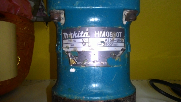 ขายเครื่องสกัดแย็กไฟฟ้ายี่ห้อMakitaรุ่นHM0810T(900W)made in japanสภาพดีเดิมๆพร้อมใช้งาน ขายเครื่องสกัดแย็กไฟฟ้ายี่ห้อMakitaรุ่นHM0810T(900W)made in japanสภาพดีเดิมๆพร้อมใช้งาน