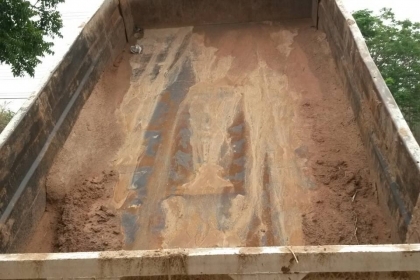 **480,000 บ.ต่อรอง**ขาย6ล้อดั๊มสวยๆ HINO FB112 117HP WO4D เครื่องแน่น ไม่มีเยิ้ม ช่วงล่างใหญ่Fหน้า-หลัง คัสซีสวยเดิมไม่มีผุไม่มีดาม กระบะดั๊มเหล็ก5ตันยิงหลัง สภาพดี พ้นดีข้างดีไม่มีผุ หัวสวยบาง ภายในสวยคอนโซลครบ แอร์เย็น ยางดี6เส้น พร้อมใช้ พร้อมลุยงาน เอ