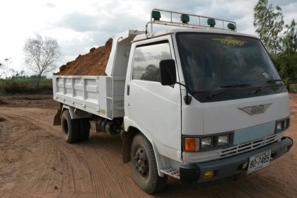 **480,000 บ.ต่อรอง**ขาย6ล้อดั๊มสวยๆ HINO FB112 117HP WO4D เครื่องแน่น ไม่มีเยิ้ม ช่วงล่างใหญ่Fหน้า-หลัง คัสซีสวยเดิมไม่มีผุไม่มีดาม กระบะดั๊มเหล็ก5ตันยิงหลัง สภาพดี พ้นดีข้างดีไม่มีผุ หัวสวยบาง ภายในสวยคอนโซลครบ แอร์เย็น ยางดี6เส้น พร้อมใช้ พร้อมลุยงาน เอ