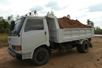 **480,000 บ.ต่อรอง**ขาย6ล้อดั๊มสวยๆ HINO FB112 117HP WO4D เครื่องแน่น ไม่มีเยิ้ม ช่วงล่างใหญ่Fหน้า-หลัง คัสซีสวยเดิมไม่มีผุไม่มีดาม กระบะดั๊มเหล็ก5ตันยิงหลัง สภาพดี พ้นดีข้างดีไม่มีผุ หัวสวยบาง ภายในสวยคอนโซลครบ แอร์เย็น ยางดี6เส้น พร้อมใช้ พร้อมลุยงาน เอ