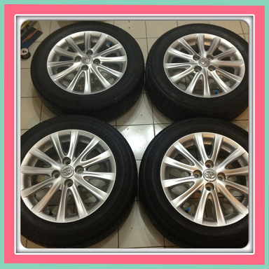 ขายล้อเดิมมือ2 NEW VIOS 12 ก้าน ขอบ 15 4/100 +ยางปลายปี11ราคา 10,900บาทถูก