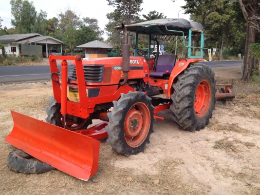 ขายถูกมาก kubota M5000 SU พร้อมอุปกรณ์