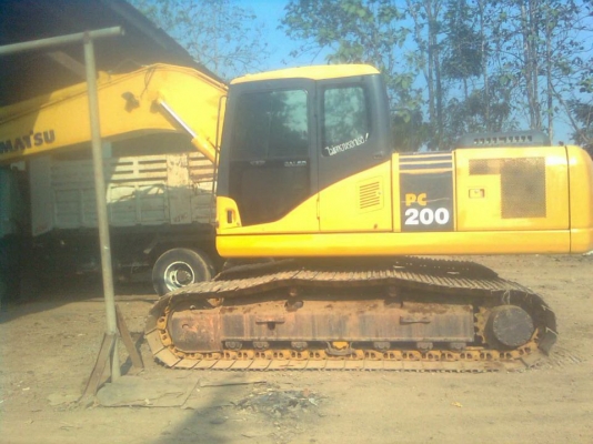 ขาย โคมัสสุ PC200-7 JAPAN! / 8,700 กว่าชั่วโมง / เดิมๆทั้งคัน  ( เอกสารเล่มทะเบียน )