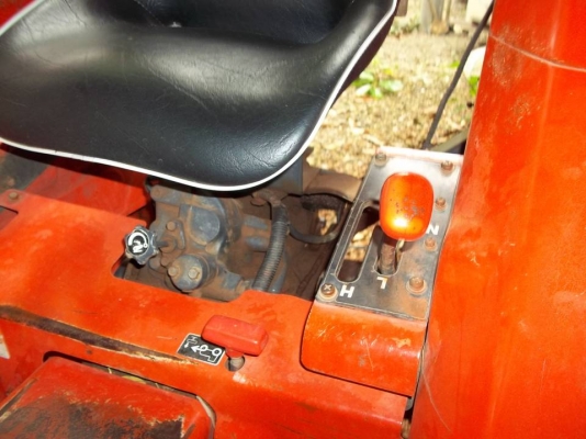 ขาย คูโบต้า 34 แรง 2 เพลา และผาน 6 หนึ่งชุด ( เอกสารเล่มทะเบียน ) ขาย คูโบต้า 34 แรง 2 เพลา และผาน 6 หนึ่งชุด ( เอกสารเล่มทะเบียน )