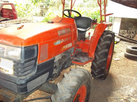 ขาย คูโบต้า 34 แรง 2 เพลา และผาน 6 หนึ่งชุด ( เอกสารเล่มทะเบียน ) ขาย คูโบต้า 34 แรง 2 เพลา และผาน 6 หนึ่งชุด ( เอกสารเล่มทะเบียน )