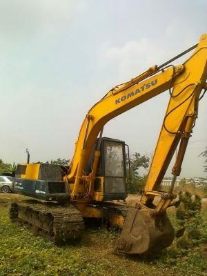 ขายรถแบคโฮ KOMATSU PC-100-3 แผ่น 70 มูมฮาร์มพิเศษ สภาพสวย ใช้งานอยู่