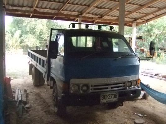 ขายหกล้อ  115  แรง  4BD1  เครื่องดี  คัชซีดี  ภาษีไม่ขาด