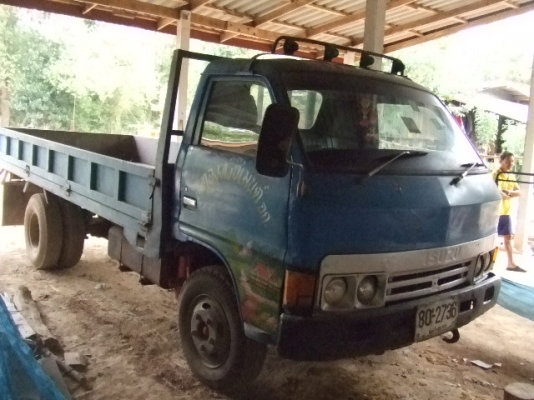 ขายหกล้อ  115  แรง  4BD1  เครื่องดี  คัชซีดี  ภาษีไม่ขาด