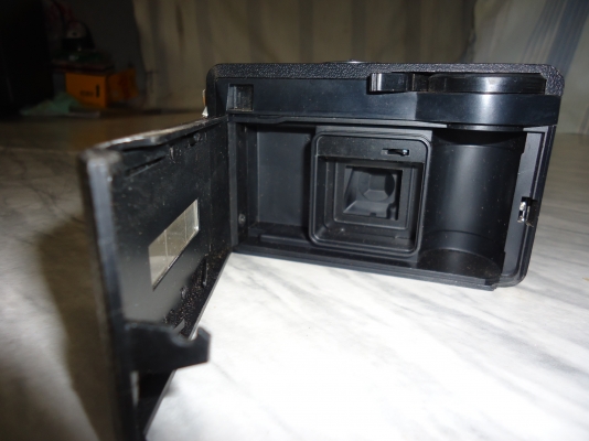 " ขายกล้อง Kodak Instamatic camera 76x Limited "(ยังใช้ได้คับผม)