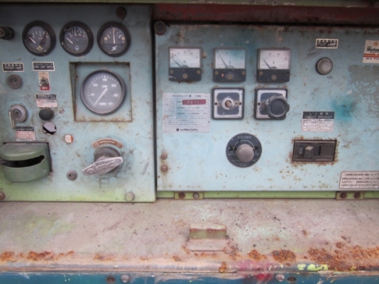 เครื่องปั่นไฟ DENYO: DH-55A ไฟ 220V 55KVA 3 เฟส 4 สาย เครื่องยนต์ HINO