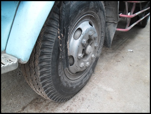 6 ล้อใหญ่ ตู้แห้ง สภาพสวยๆพร้อมใช้งาน