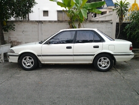 ขายรถยนต์ ปี90 โตโยต้า โคโรล่า รุ่นโดเรม่อน เครื่อง1600cc.ติดแก๊ส เกียร์ธรรมดา พวงมาลัยธรรมดา แอร์ ล้อแม็ก ภายในดี รถขับดี ขายถูกๆตามสภาพ (ไม่ใช่แท็กซี่) ขายรถยนต์ ปี90 โตโยต้า โคโรล่า รุ่นโดเรม่อน เครื่อง1600cc.ติดแก๊ส เกียร์ธรรมดา พวงมาลัยธรรมดา แอร์ ล้อแม็ก ภายในดี รถขับดี ขายถูกๆตามสภาพ (ไม่ใช่แท็กซี่)