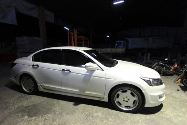 ขายHonda Accord 2.4 navi ตัวท๊อป ปี09
