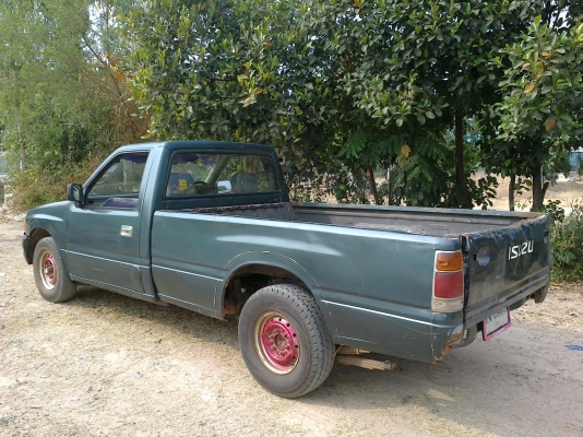 อีซูซเดิมสวย ขายถูก พร้อมใช้