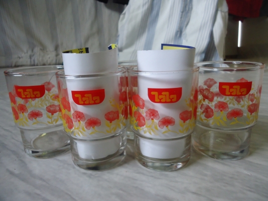 แก้วเก่าหลายใบ...แก้ว30ปีทหารไทย..แก้วไวไว..แก้วแมวดำ แก้วเก่าหลายใบ...แก้ว30ปีทหารไทย..แก้วไวไว..แก้วแมวดำ