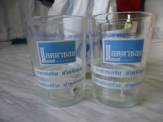 แก้วเก่าหลายใบ...แก้ว30ปีทหารไทย..แก้วไวไว..แก้วแมวดำ แก้วเก่าหลายใบ...แก้ว30ปีทหารไทย..แก้วไวไว..แก้วแมวดำ