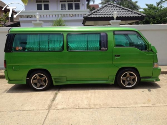 นิสสันตู้สวยๆครับ