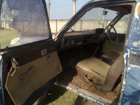 ขาย Toyota LN40 ม้ากระโดด ช่วงล่างโฟร์คานแข็ง LN 106