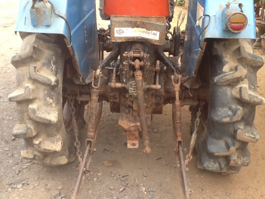 แทรกเตอร์แชป์ 304 4 WD 2 เพลา พวงมาลัยเพาเวอร์ ตามสภาพ..ถูกๆ