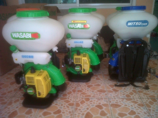 ขายเครื่องพ่นข้าว พ่นปุ๋ย ของมือ1 เครื่องตัดหญ้า cg399 มือ1