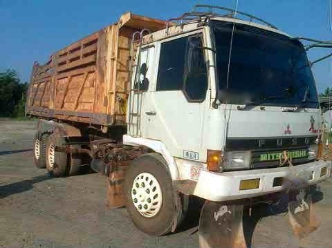 รถมิตซู 10 ล้อดั๊ม FN 527 - TF  220 แรงม้า    สนใจติดต่อ 081 - 6079515