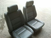 ขายเบาะโตโยต้า FR5 (ไทเกอร์) เบาะหนังแท้ ขาย 5,000 บาท ติดต่อคุณเอ๋รามอินทราซอย 5 โทร.086-3831939