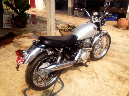 ขายHonda CL400ปี1999เดิมๆ2ท่อ55000ต่อรองได้ครับผม