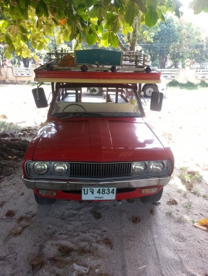 ขายรถสองแถวไม้