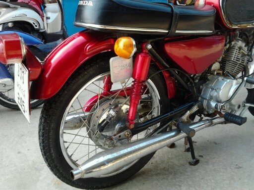 ขาย HONDA CB 125 ทะเบียนโอน ภาษี เต็ม 2556 ขาย HONDA CB 125 ทะเบียนโอน ภาษี เต็ม 2556