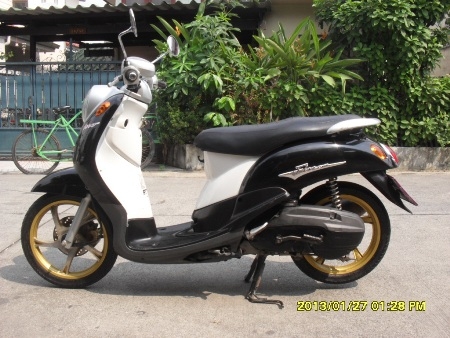 ขาย YAMAHA  FINO สภาพเดิม ๆ เครื่องเดิมๆแน่น ไม่เลยแต่ง ล้อแม๊ก ทะเบียนพร้อมโอน