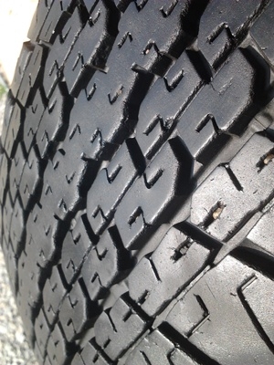 ขายยาง245/70/16 ปี 2208 BRIDERTONE DUELER H/T 1 ชุด ราคา : 3,000.00 บาท