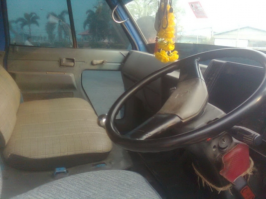 ขายถูก อีซูซุ NPR115 59P ยาว 5 เมตร 0897312515